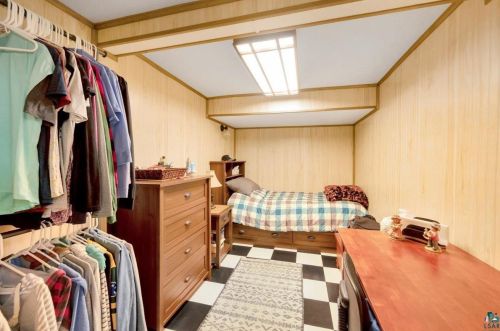 4850 2 Ave, Duluth MN 55803-1309 exterior