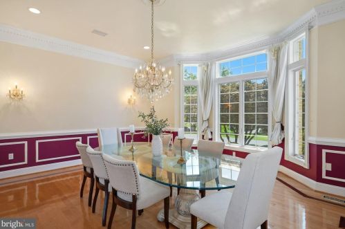 12705 Greenbriar Rd, Rockville MD 20854-6324 exterior