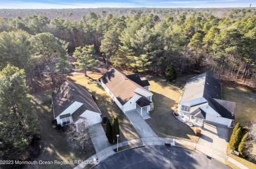 341 Devon St, Lakehurst NJ  08759-4637 exterior