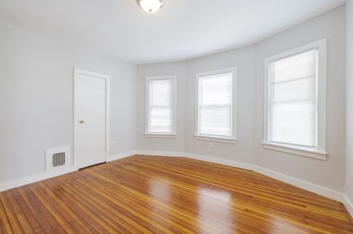 100 Massasoit St, Springfield MA 01107-1723 exterior