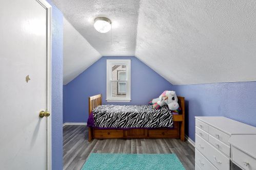 1349 6 St, Saint Paul MN 55106-4801 exterior