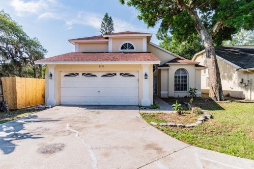 8725 Coral Dawn Ct, Tampa, FL 33637-5063