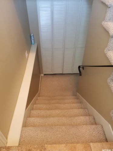 1451 Countrywood Ln, Taylorsville UT 84088-6530 exterior