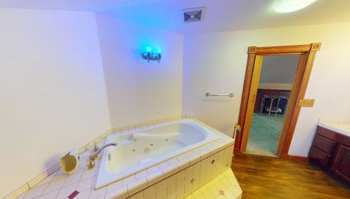 632 5 St, Manitowoc WI 54220-3935 exterior