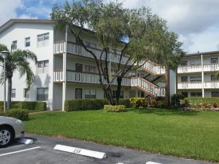 268 Mansfield G, Boca Raton FL  33434-2420 exterior