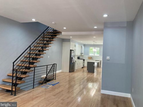 1160 13th St, Philadelphia PA  19147-4535 exterior