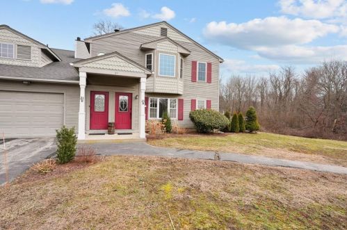 31 Nipmuc Trl, Providence RI  02904-3186 exterior