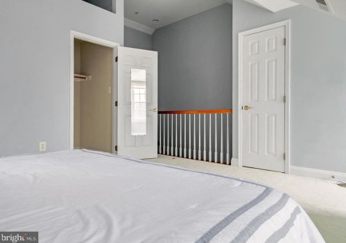 707 Frd Lndg Way, Alexandria VA 22314-3887 exterior