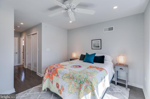 617 Emily St, Philadelphia PA 19148-2529 exterior