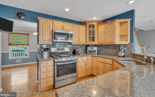 238 Pt Pleasant Ave, Berkeley Township NJ 08721-1354 exterior