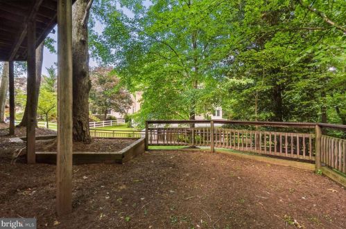 9906 Avenel Farm Dr, Rockville MD 20854-5410 exterior