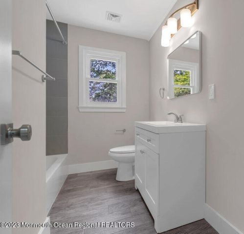 1322 River Ave, Point Pleasant Beach NJ 08742-4331 exterior