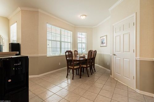 2037 Crestview Way, Naples FL 34119-3306 exterior