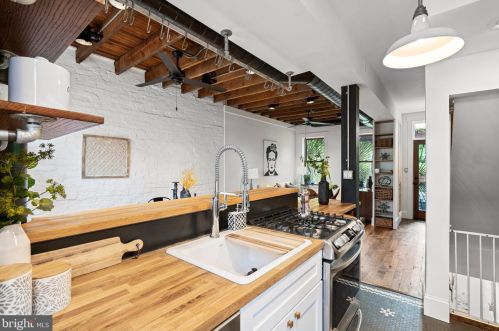 761 Hobart Pl, Washington DC 20001-3811 exterior