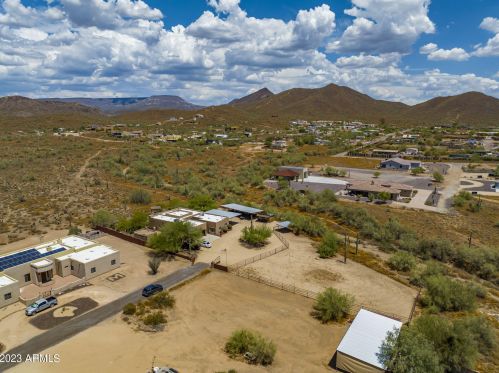 40115 3rd St, Phoenix AZ  85086-8606 exterior