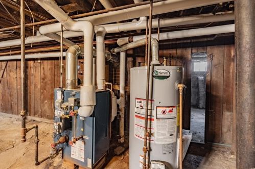 19 Parkwood St, Springfield MA 01108-2609 exterior