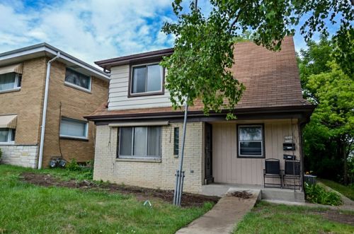 7706 Congress St, Milwaukee WI 53211-1422 exterior