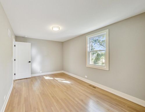 3800 Eddy St, Chicago IL  60618-5014 exterior