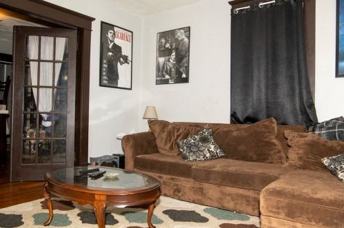 229 College St, Springfield MA 01109-4404 exterior