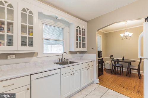 826 Knorr St, Philadelphia PA  19111-4826 exterior