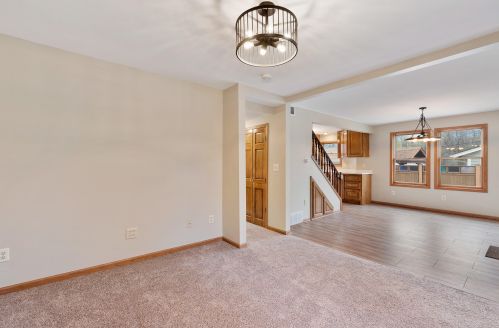 3238 105th St, Milwaukee WI 53222-3325 exterior