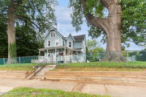 11 Vought Ave, East Freehold, NJ 07728-1621