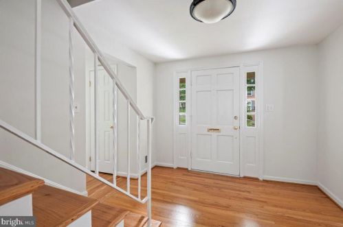 1111 Fallsmead Way, Rockville MD 20854-5549 exterior