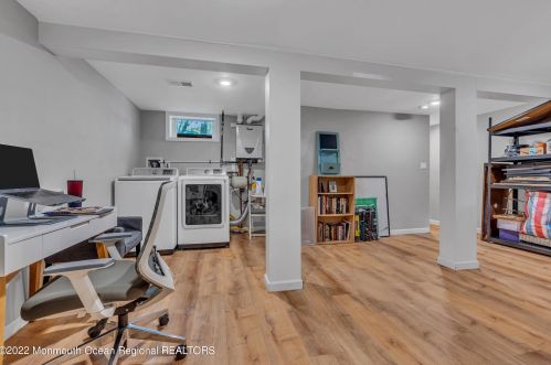 33 Avenue C, Atlantic Highlands NJ  07716-1069 exterior