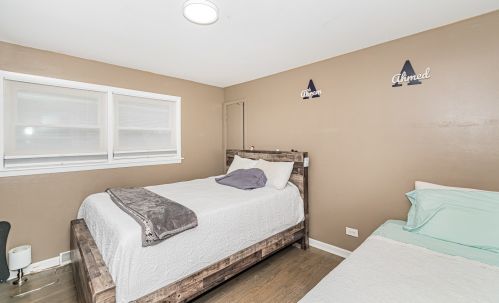 7311 Pensacola Ave, Chicago IL 60706-1156 exterior