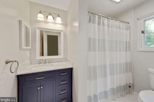 10028 Avenel Farm Dr, Rockville MD  20854-5412 exterior