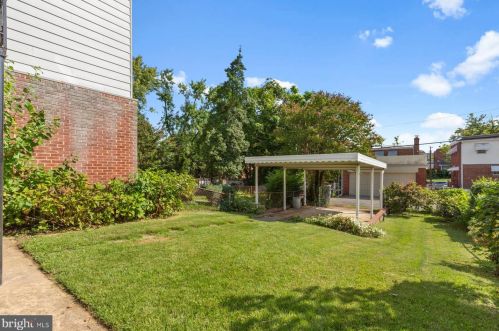 110 54th St, Washington DC 20019-6561 exterior