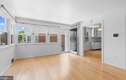 6934 Westhampton Dr, Alexandria VA 22307-1528 exterior