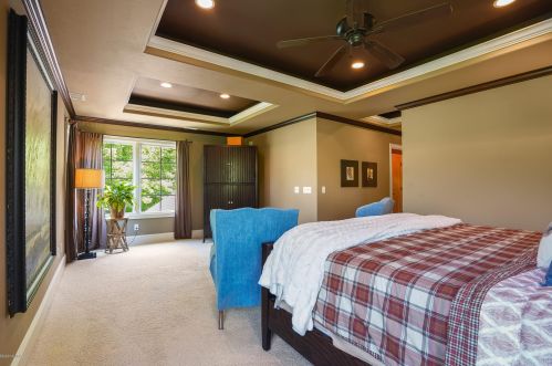 2068 Tall Pne Dr, Grand Rapids MI 49546-7923 exterior